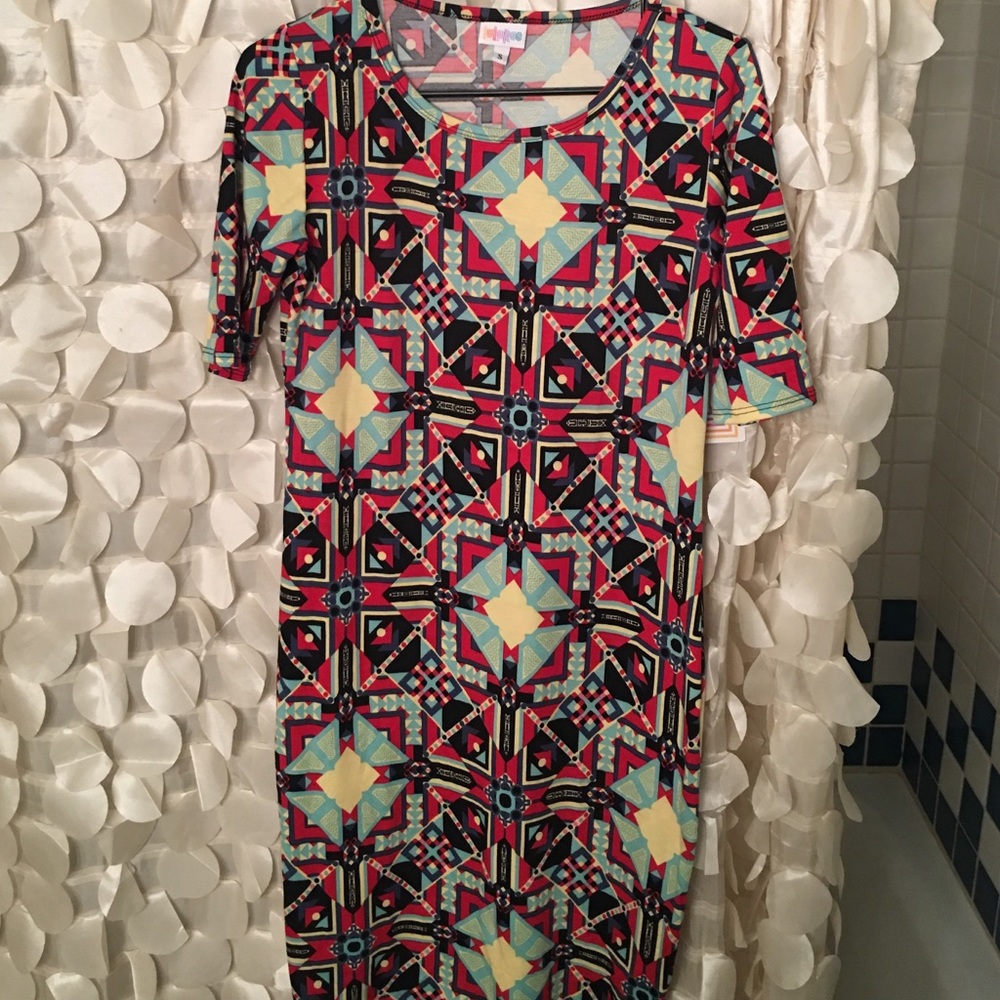 Lularoe Julia. NWT. Size S.