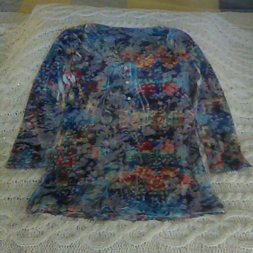 Long Sleve lightweight top