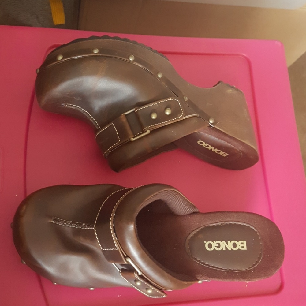 Brown clogs