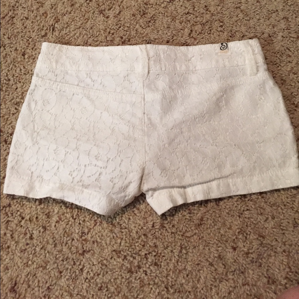 white lace shorts - Picture 2 of 3