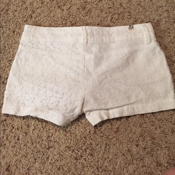 white lace shorts - Picture 2 of 3