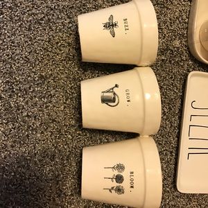 Rae Dunn pots