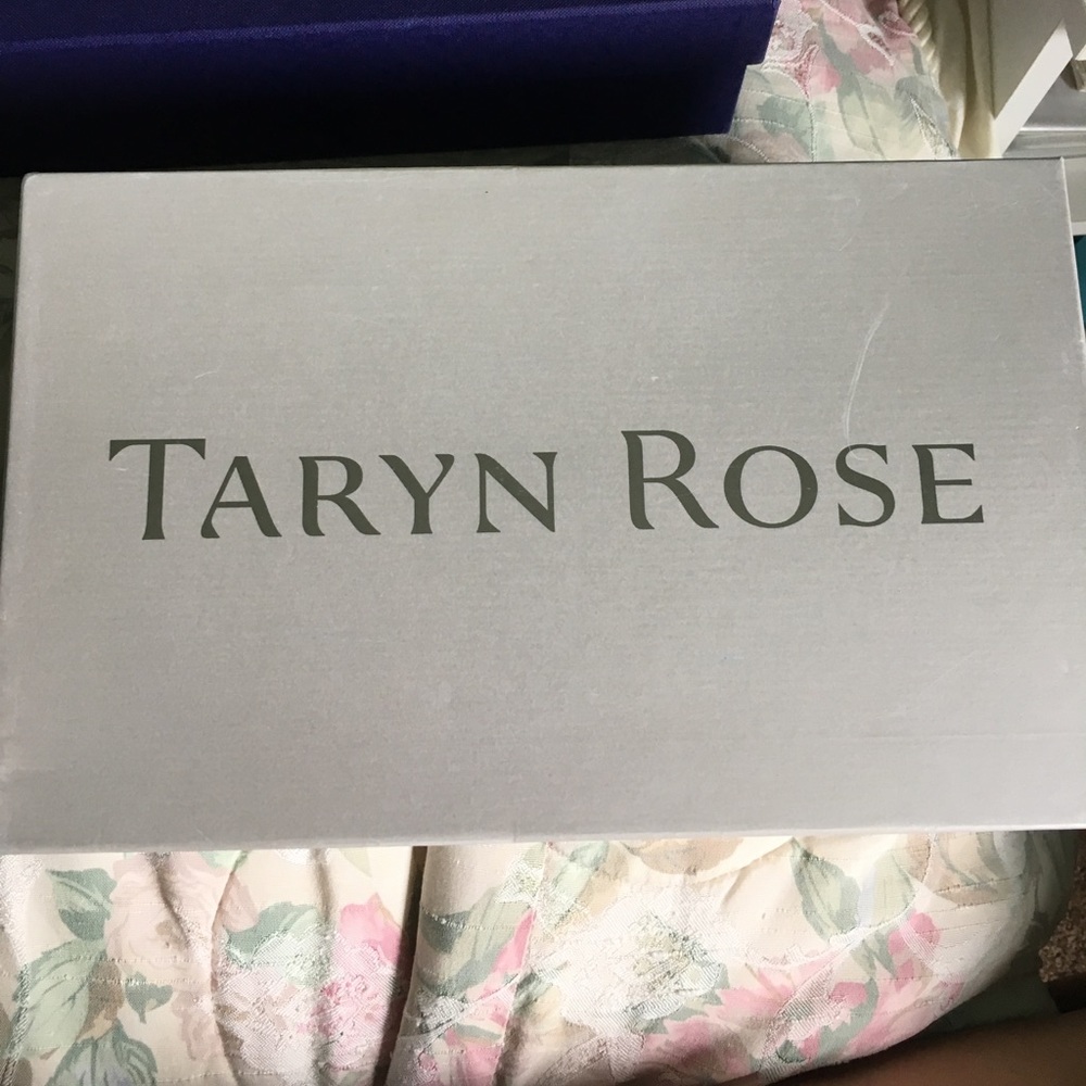 Taryn rose black wedges