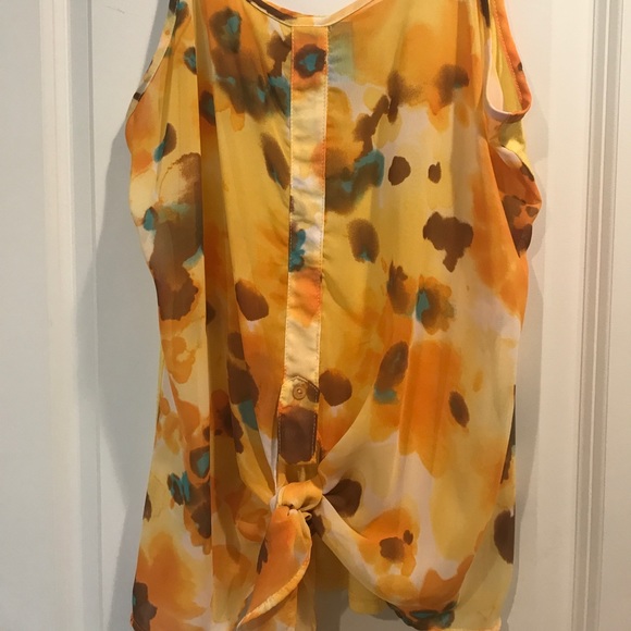 Tie front tank - Picture 2 of 3