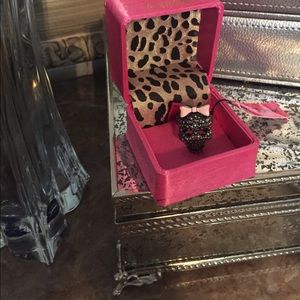 Betsy Johnson Skull Head Ring!