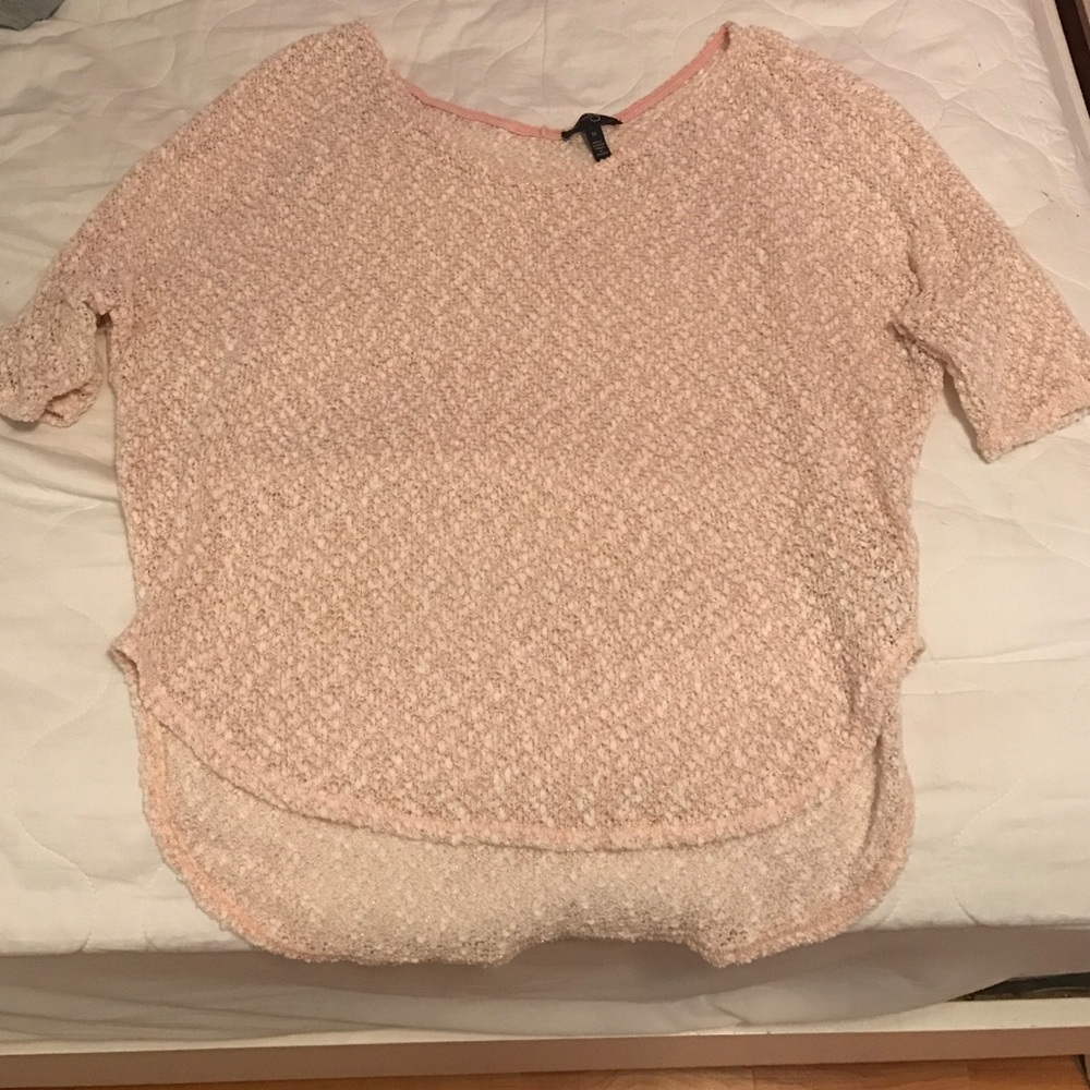 Short sleeve sweater