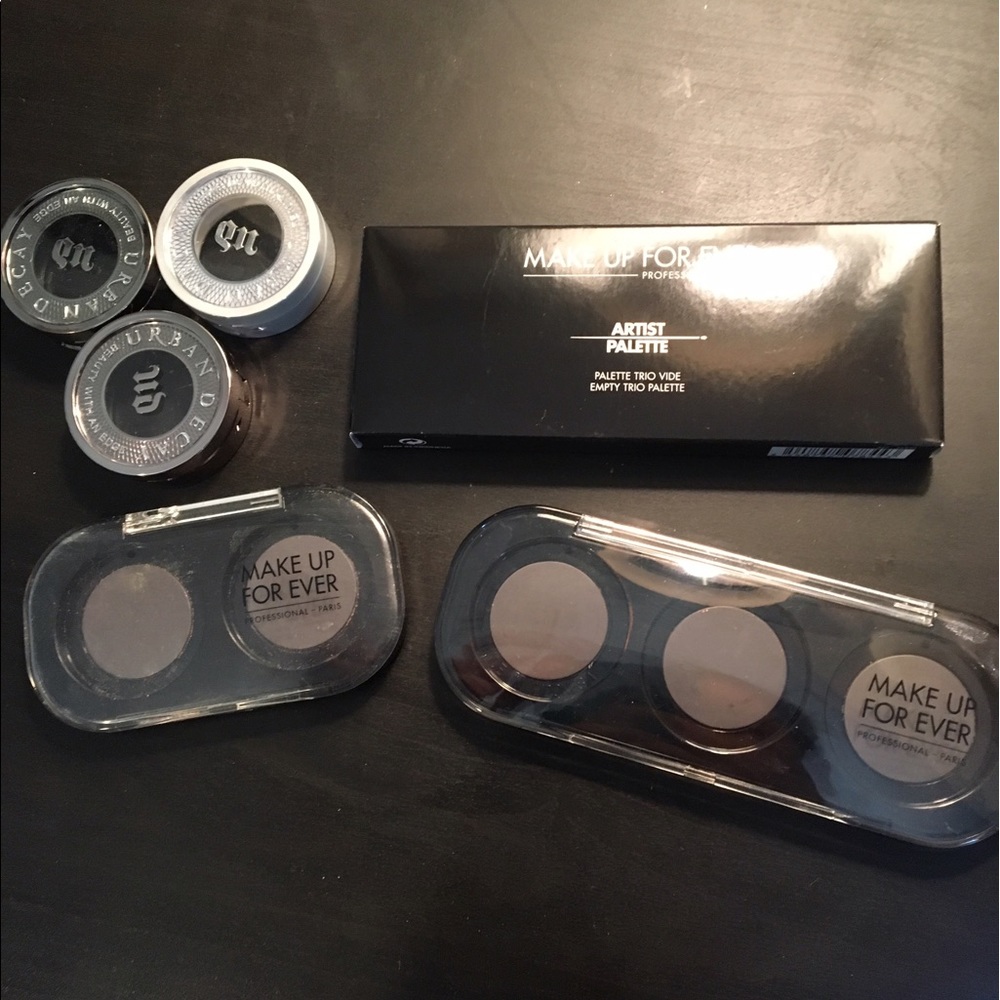 Magnetic palettes