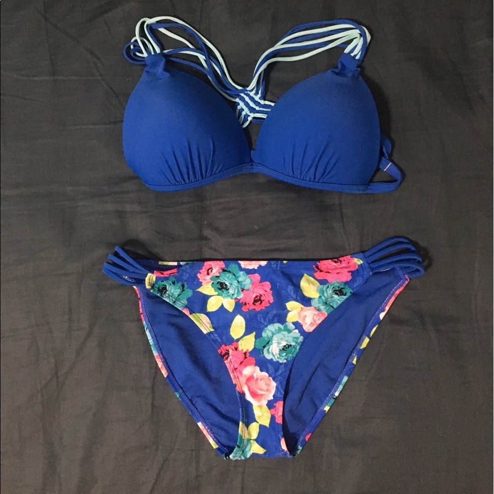 Cute floral bikini