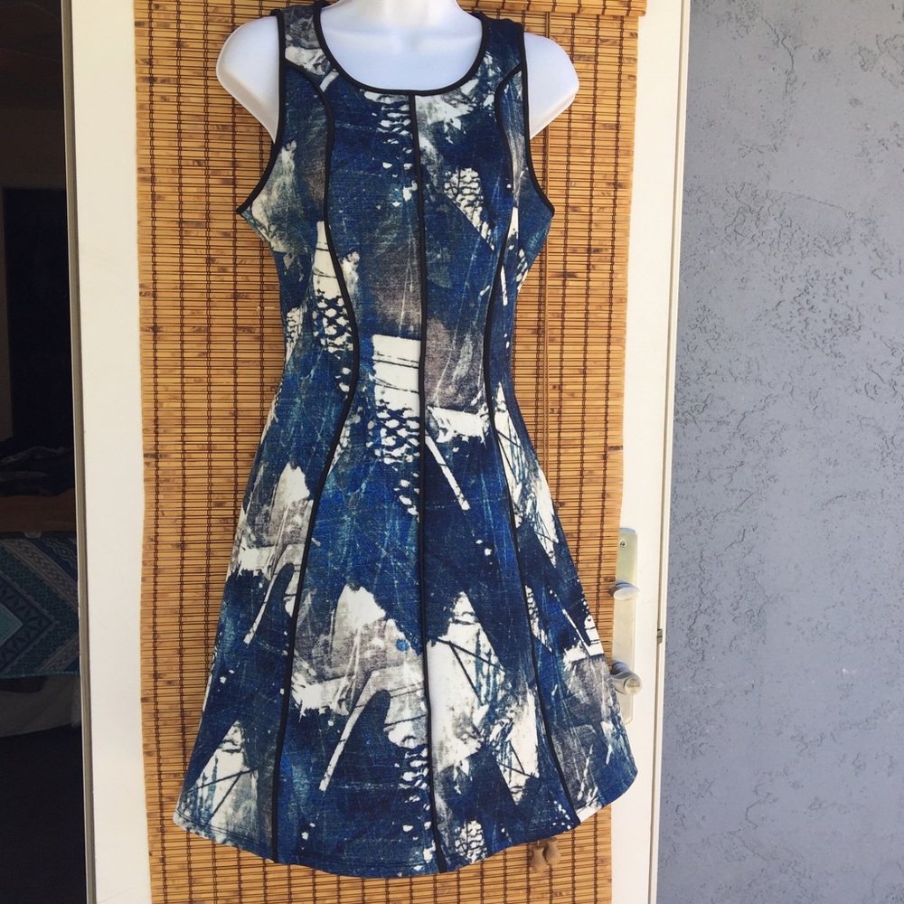 Flattering Dress 👗