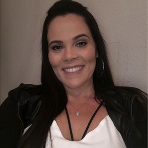 Meet your Posher, Carla