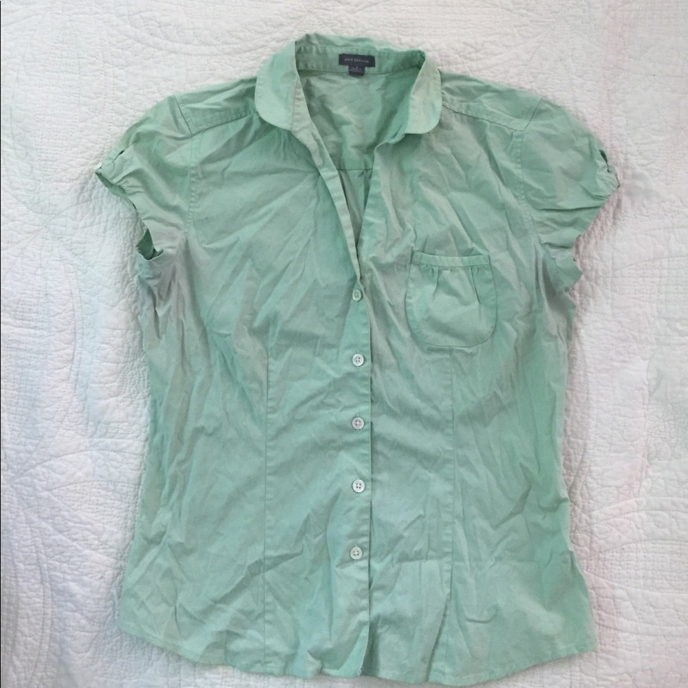 Ann Taylor Light Green Cap Sleeve Button-down