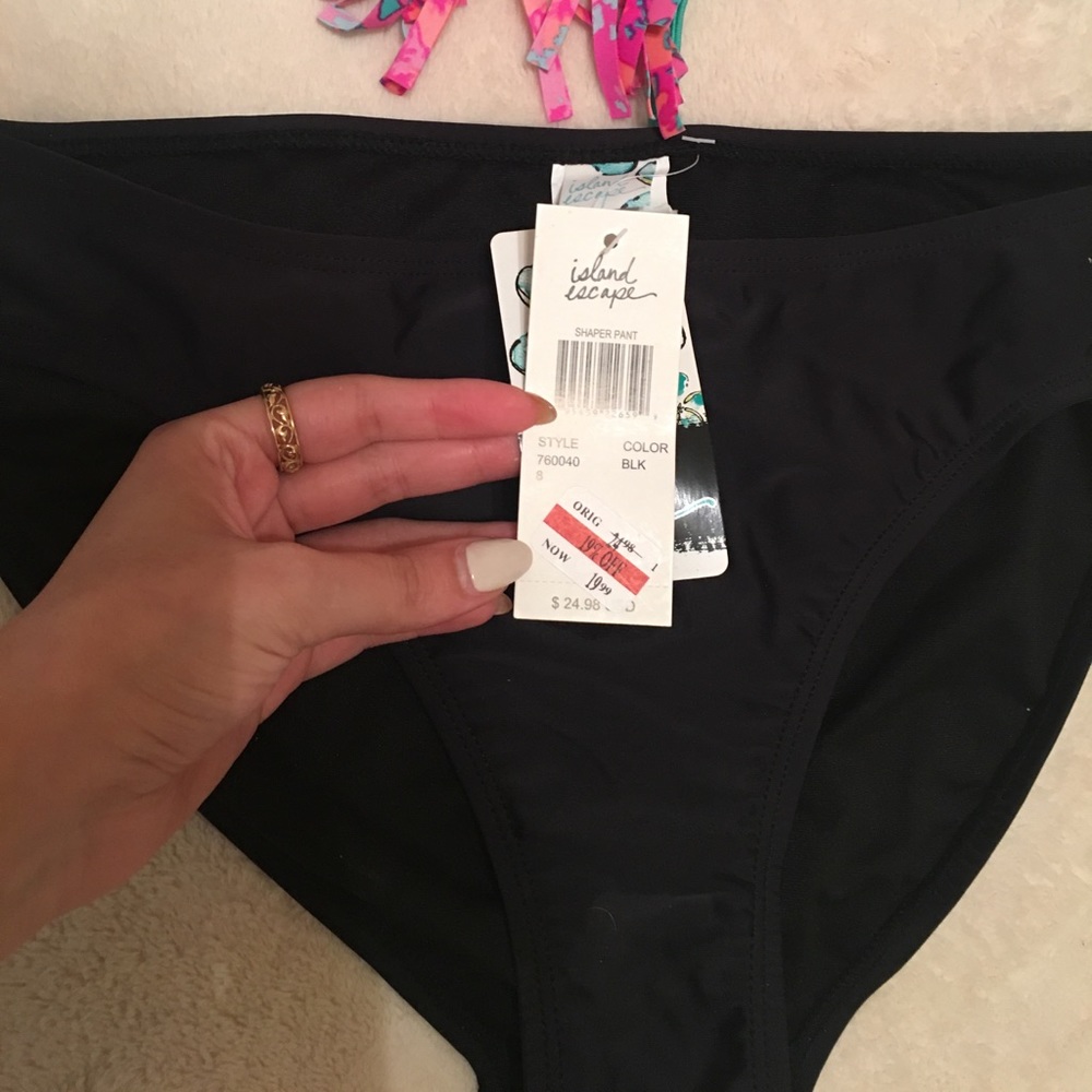 bikinis - Picture 2 of 2