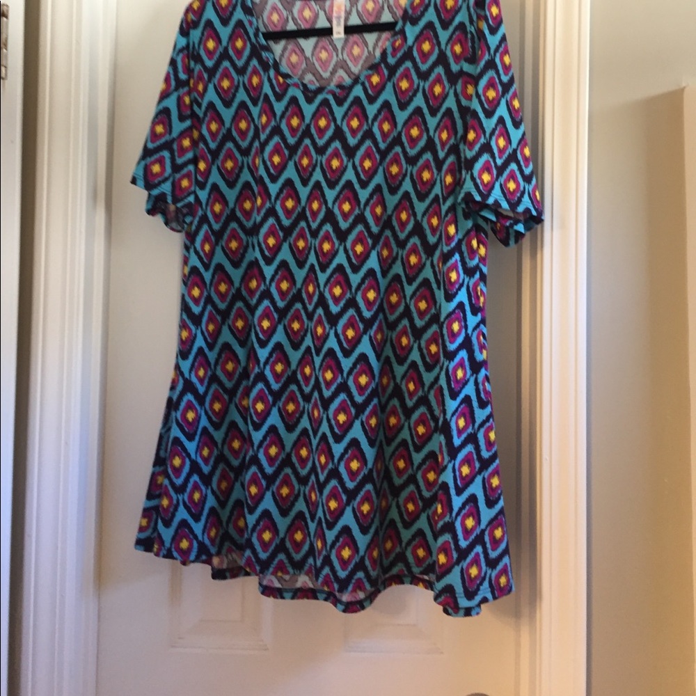 LulaRoe Perfect Tee