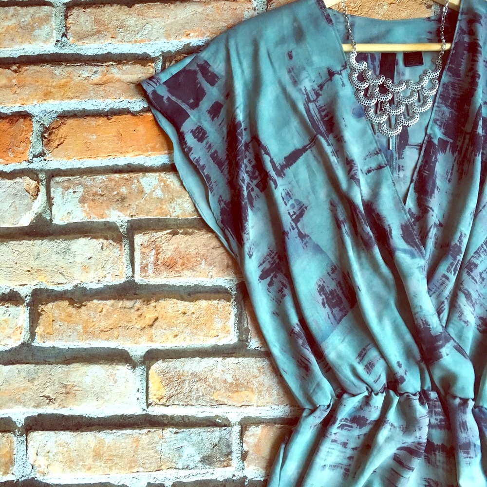 🆕 sage brushstrokes blouse, sz XS, S, M, 0, 2, 4