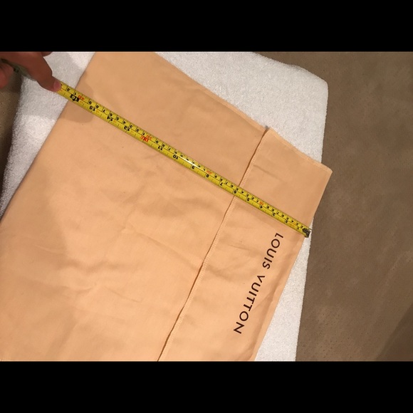 Louis Vuitton dust bag - Picture 2 of 3