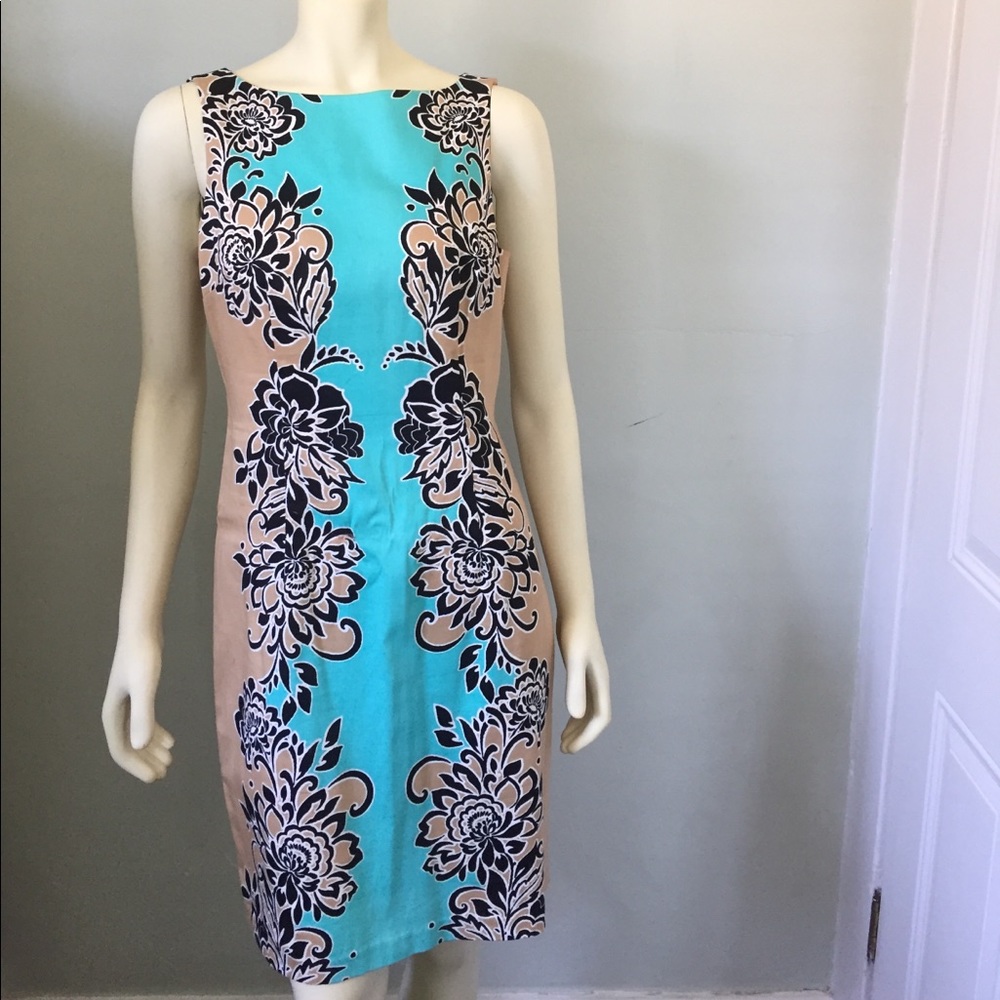 Sleeveless midi dress