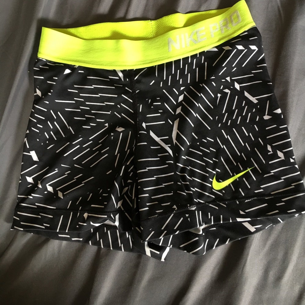 Compression shorts