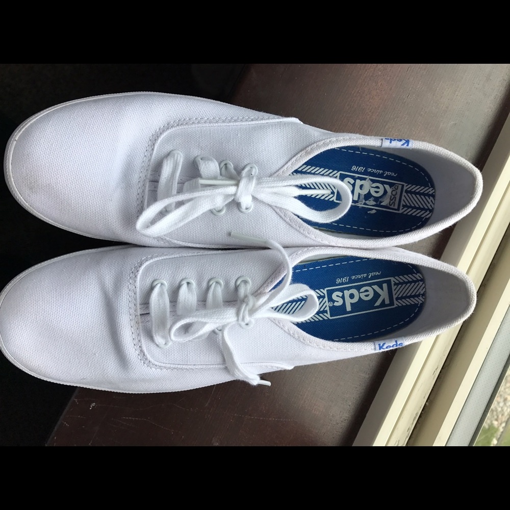 Women's white Ked's shoes