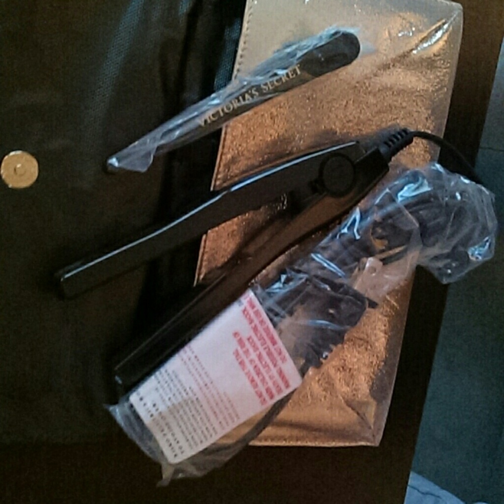 Victoria's? Secret Mini Flat Iron