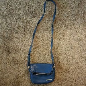 Kenneth Cole crossbody