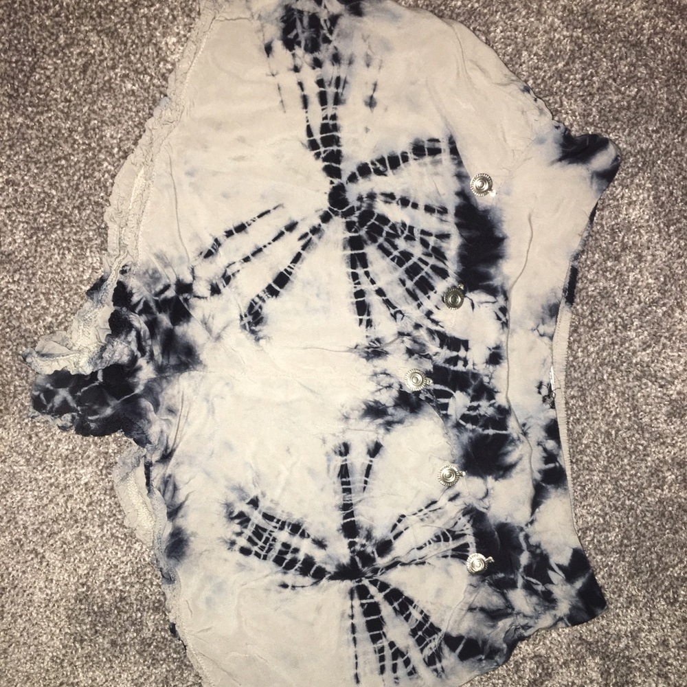 AEO baggy shorts
