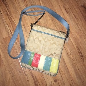 Cross body coach purse