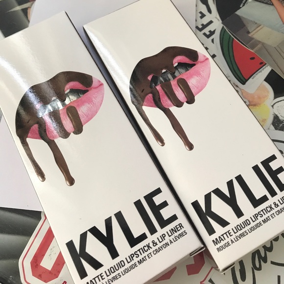 LAST ONE - Kylie Jenner Lip Kit "True Brown K" - Picture 3 of 8
