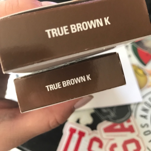 LAST ONE - Kylie Jenner Lip Kit "True Brown K" - Picture 4 of 8