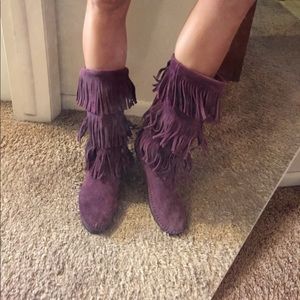 Purple fringe Minnetonka boots
