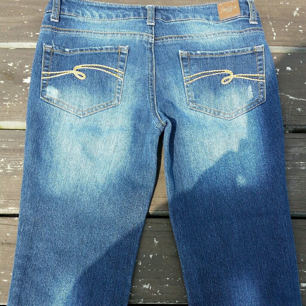 Capris - Picture 2 of 3