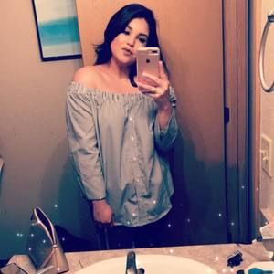 Meet your Posher, Caitlin