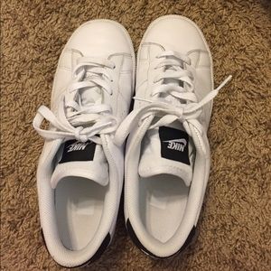 White Nike shoes