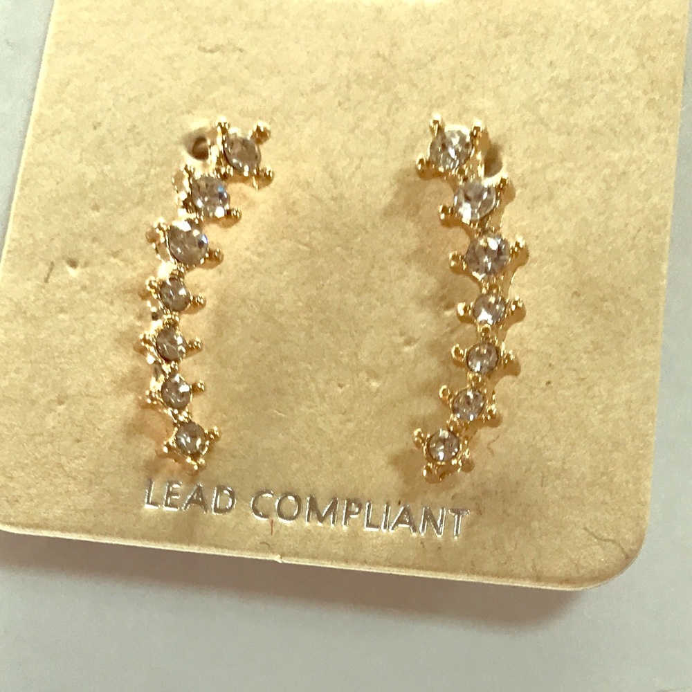 Gorgeous Cuff Earrings Stylish and Trendy !!