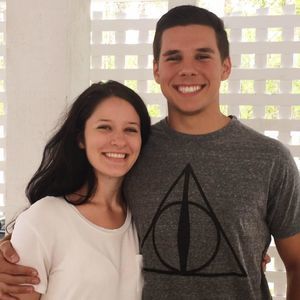 Meet your Posher, Lora