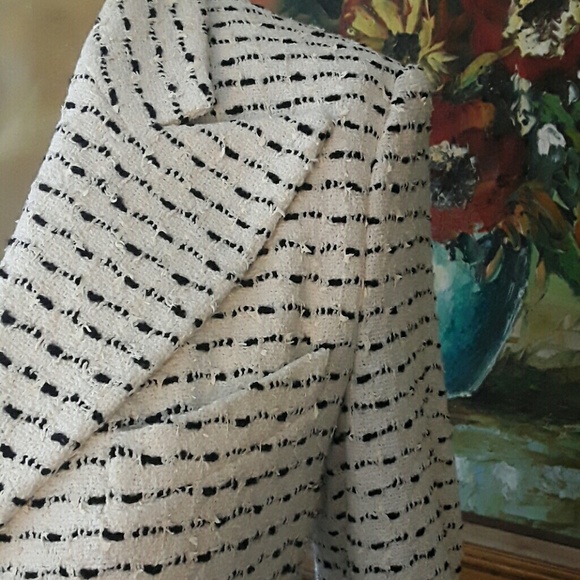 Chanel vintage jacket tweed perfect condition size - Picture 4 of 8