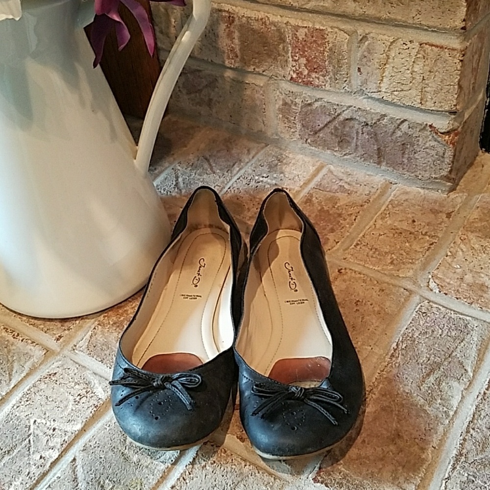 Leather flats