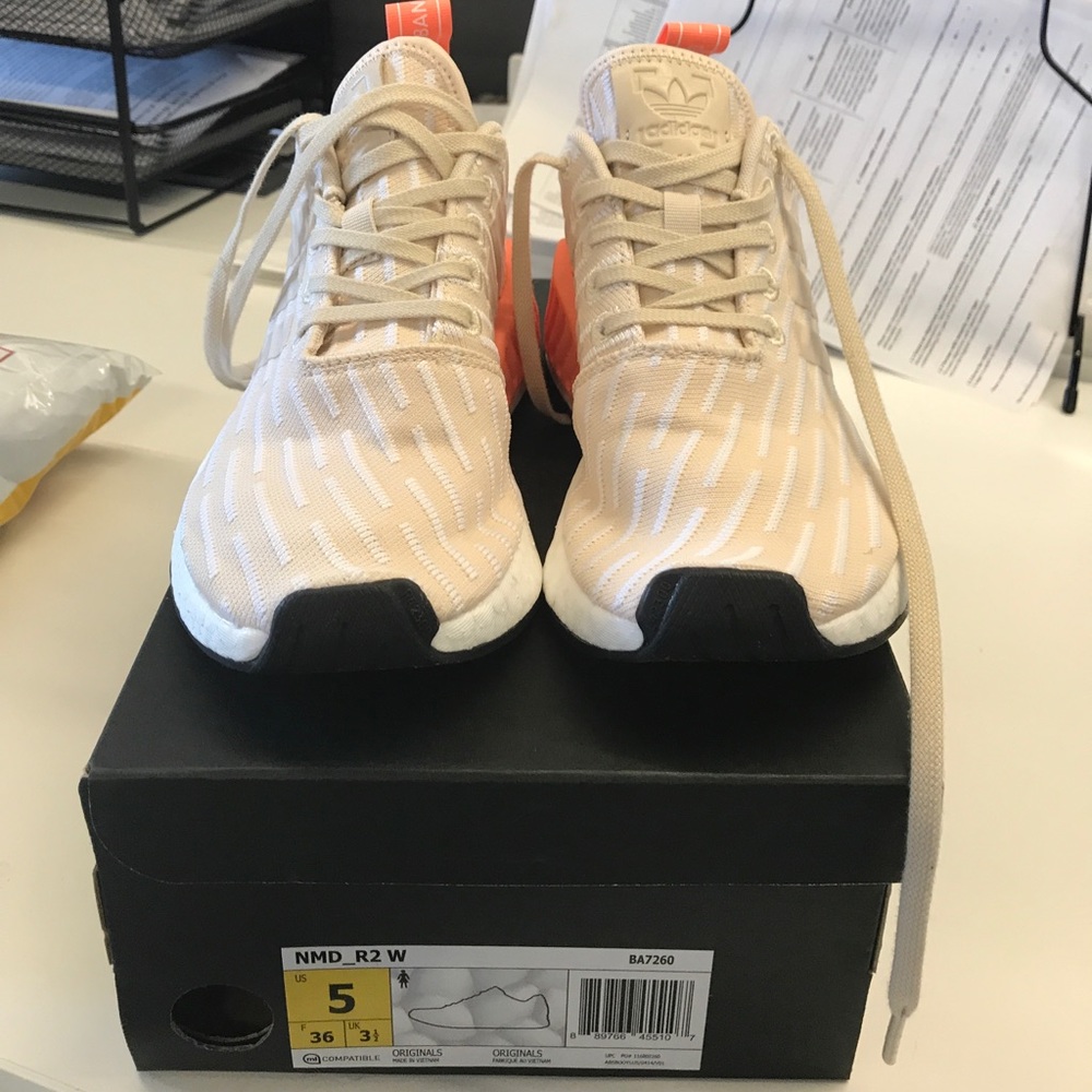 Adidas NMD R2