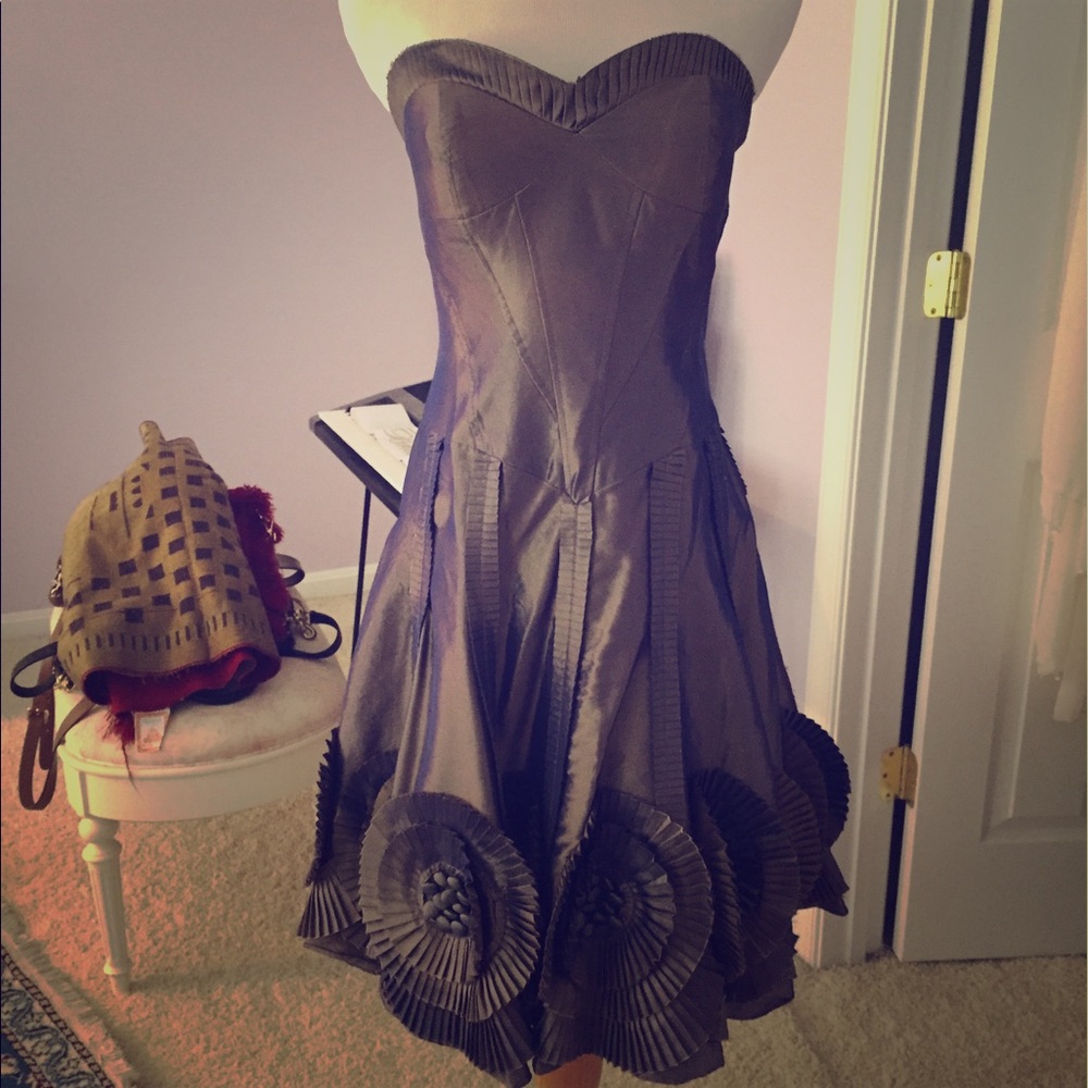 Strapless metallic short evening dress