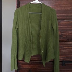 Green cardigan/sweater