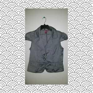 Two button vest