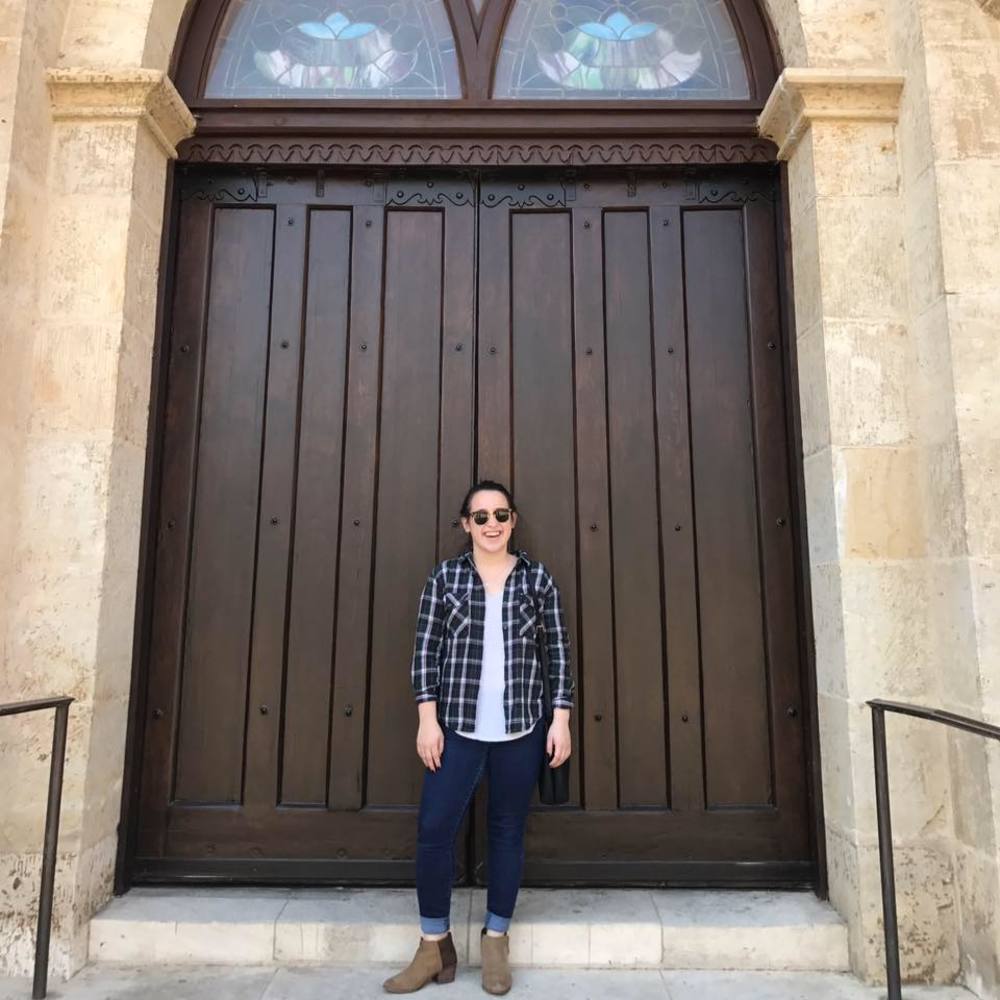 Meet your Posher, Adriana