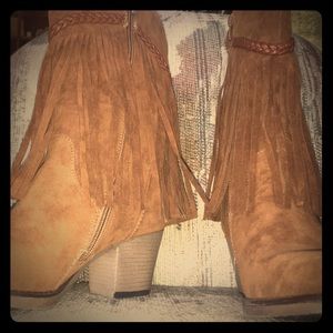 Tassel boots 7.5-8
