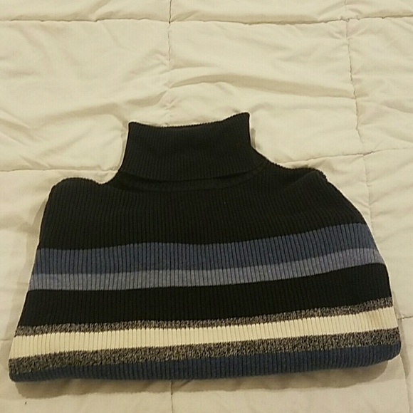 SOLD Woman's Villager Striped Sweater - Picture 4 of 4