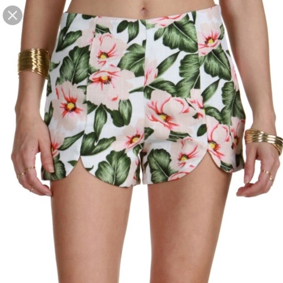 WINDSOR Pants - Floral shorts