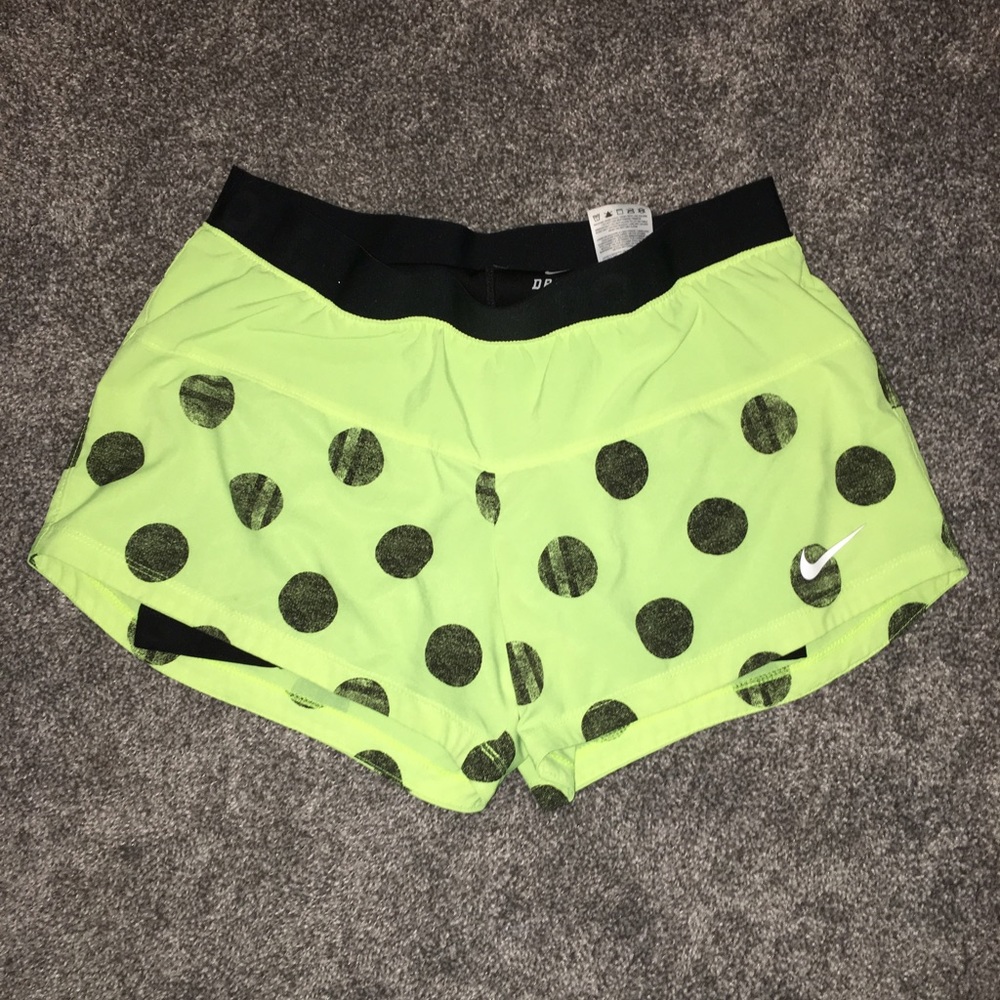 Cute PokaDot Dri-Fit Nike shorts!