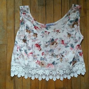Floral Print Crop Tank w/Lace Style Detail