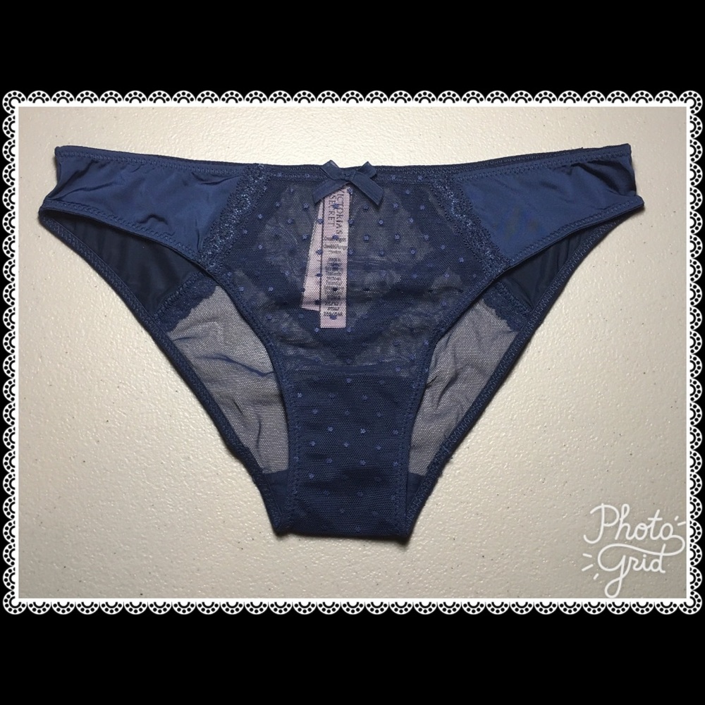 ❤️VS Lace & Mesh Cheekini Panty❤️