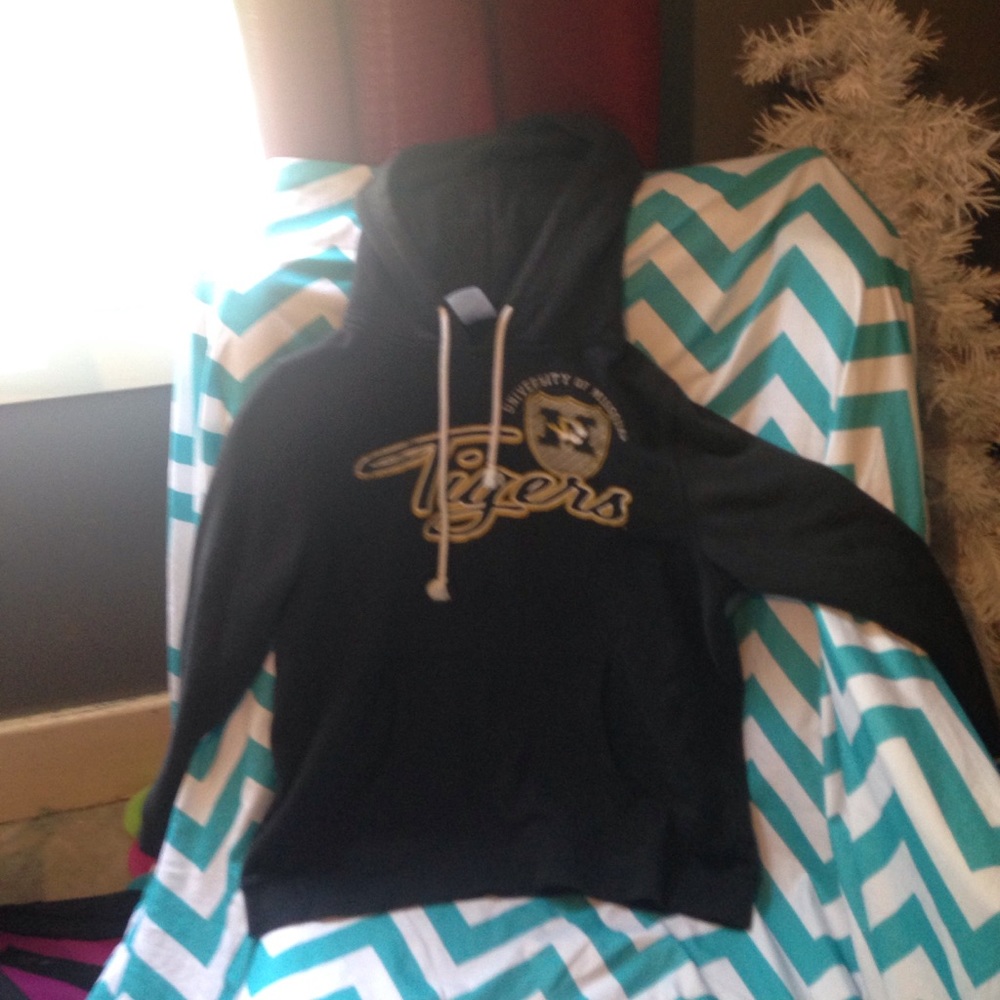 MU tigers hoodie! Good condition, runs small