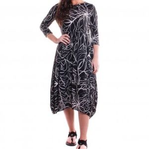 Comfy USA Kati Print Dress Black and White Comfy USA Kati Print Dress Black and White