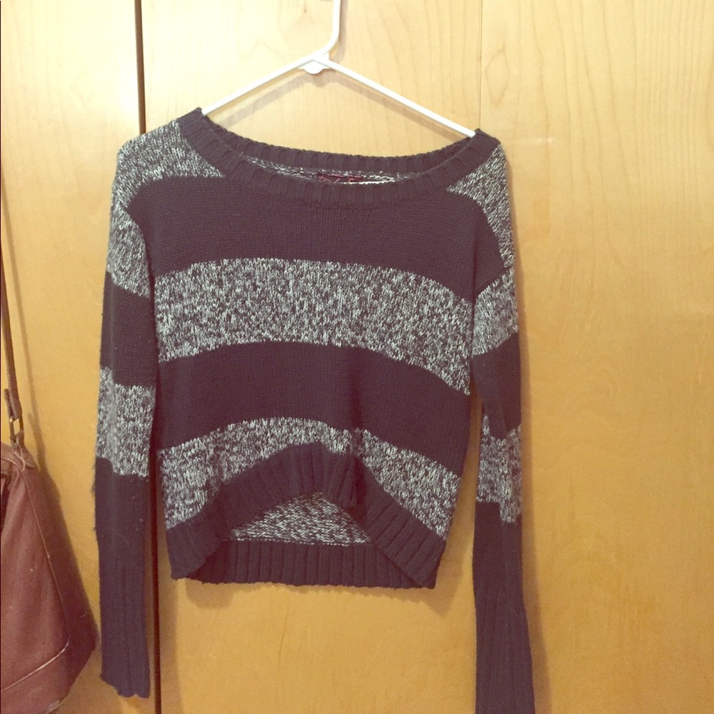 Striped Cropped-fit Sweater (size xs)